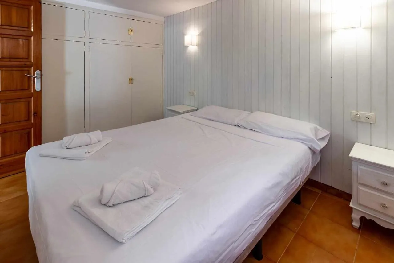 Carrilet 37 Bxs Apartamento Con Terraza Girona 0*,